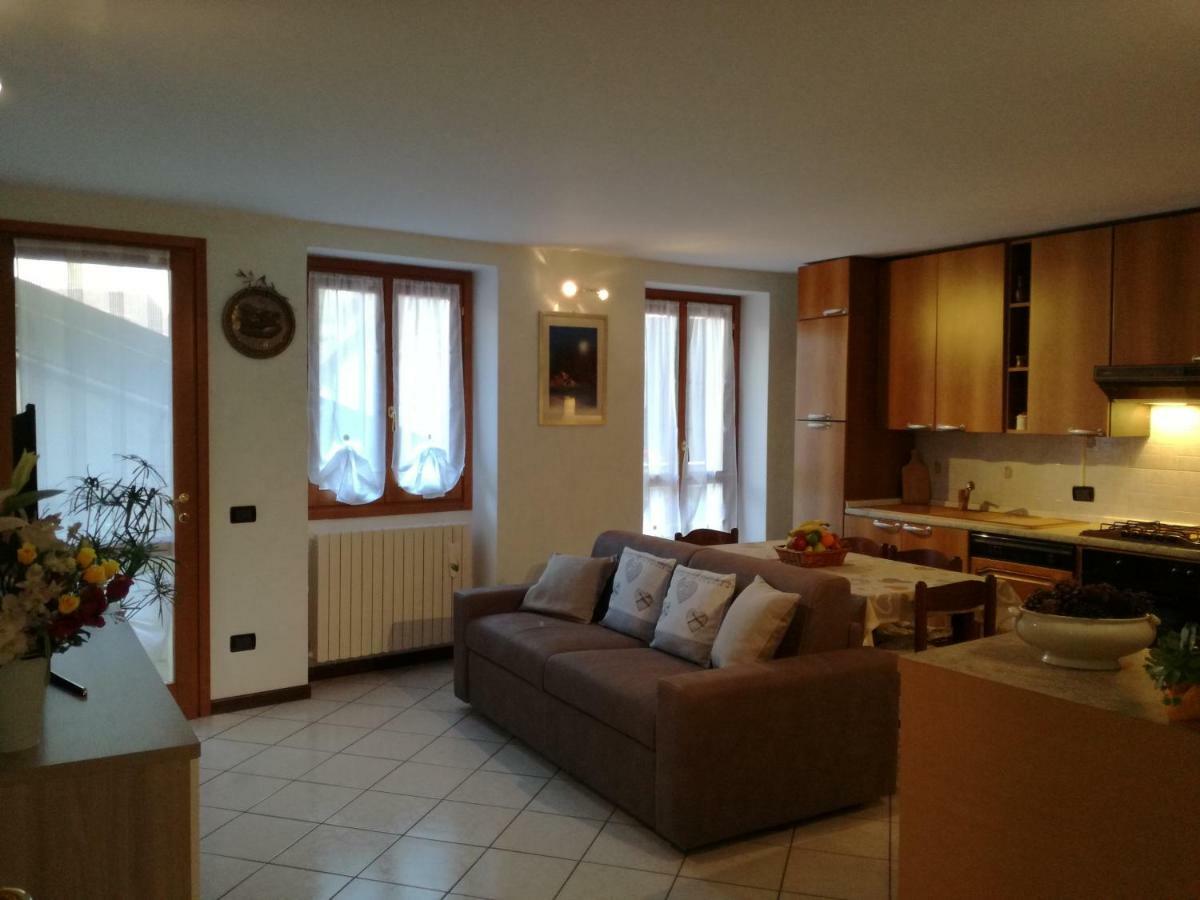 Appartamento Borgo Antico Oliveto Lario Exterior foto